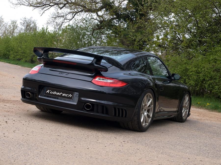  Porsche 911 GT2 by McChip-DKR 2011 года  (фото 2 из 6)
